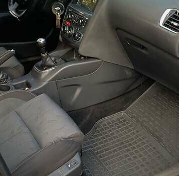 Сірий Сітроен С4, об'ємом двигуна 1.6 л та пробігом 193 тис. км за 6700 $, фото 11 на Automoto.ua