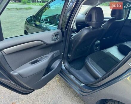 Ситроен С4 2011 в Черкассах на Automoto.ua Серый Ситроен С4, объемом двигателя 1.56 л и пробегом 280 тыс. км за 7300 $, фото 38 на Automoto.ua