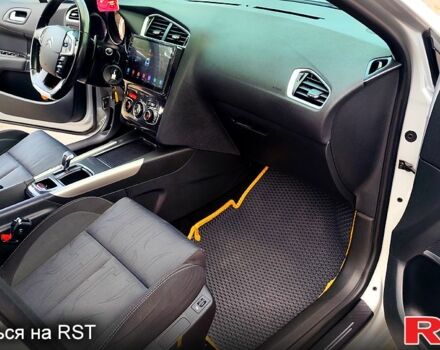 Серый Ситроен С4, объемом двигателя 1.6 л и пробегом 205 тыс. км за 8800 $, фото 9 на Automoto.ua