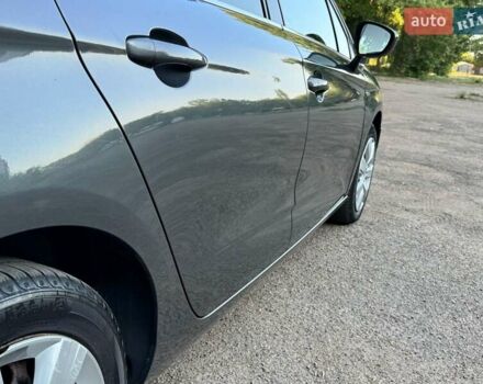 Ситроен С4 2011 в Черкассах на Automoto.ua Серый Ситроен С4, объемом двигателя 1.56 л и пробегом 280 тыс. км за 7300 $, фото 11 на Automoto.ua