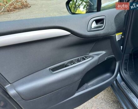 Серый Ситроен С4, объемом двигателя 1.56 л и пробегом 280 тыс. км за 7300 $, фото 41 на Automoto.ua