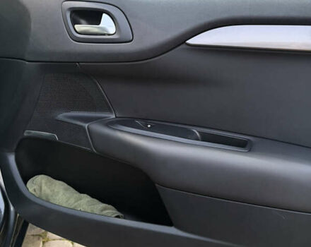 Серый Ситроен С4, объемом двигателя 1.6 л и пробегом 100 тыс. км за 8500 $, фото 5 на Automoto.ua