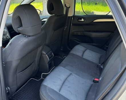 Серый Ситроен С4, объемом двигателя 1.6 л и пробегом 365 тыс. км за 6350 $, фото 5 на Automoto.ua