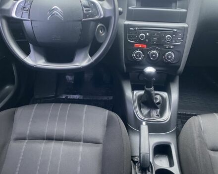 Серый Ситроен С4, объемом двигателя 1.4 л и пробегом 183 тыс. км за 5600 $, фото 7 на Automoto.ua