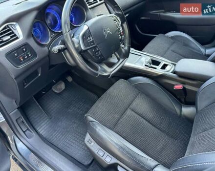 Серый Ситроен С4, объемом двигателя 1.56 л и пробегом 280 тыс. км за 7300 $, фото 26 на Automoto.ua