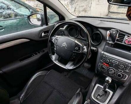 Серый Ситроен С4, объемом двигателя 1.6 л и пробегом 110 тыс. км за 8100 $, фото 7 на Automoto.ua