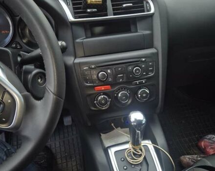 Серый Ситроен С4, объемом двигателя 1.6 л и пробегом 152 тыс. км за 8000 $, фото 8 на Automoto.ua