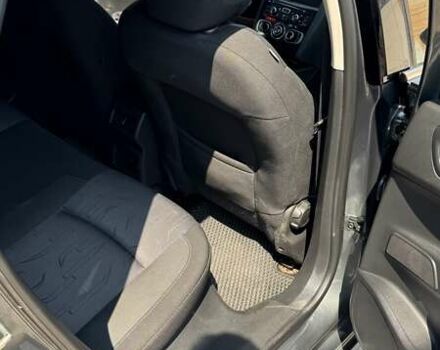 Серый Ситроен С4, объемом двигателя 1.6 л и пробегом 182 тыс. км за 5500 $, фото 16 на Automoto.ua