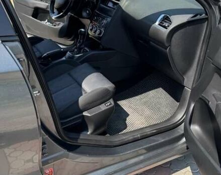 Серый Ситроен С4, объемом двигателя 1.6 л и пробегом 182 тыс. км за 5500 $, фото 17 на Automoto.ua