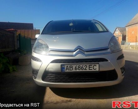 Серый Ситроен С4, объемом двигателя 1.6 л и пробегом 228 тыс. км за 5000 $, фото 1 на Automoto.ua