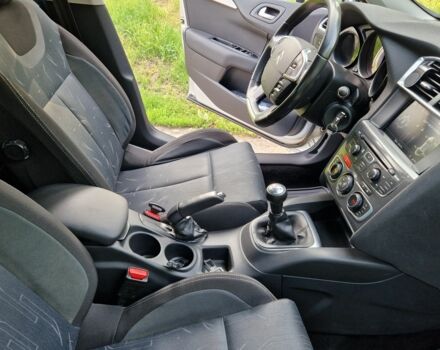 Серый Ситроен С4, объемом двигателя 1.6 л и пробегом 300 тыс. км за 6600 $, фото 13 на Automoto.ua