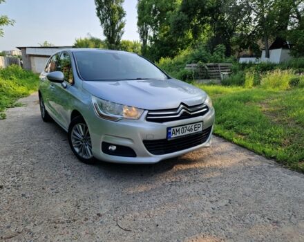 Серый Ситроен С4, объемом двигателя 1.6 л и пробегом 300 тыс. км за 6600 $, фото 2 на Automoto.ua