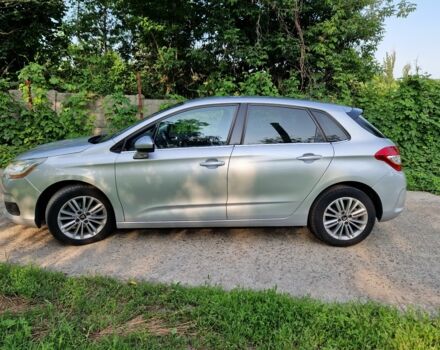 Серый Ситроен С4, объемом двигателя 1.6 л и пробегом 300 тыс. км за 6600 $, фото 5 на Automoto.ua