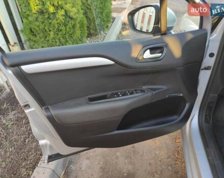 Сірий Сітроен С4, об'ємом двигуна 1.56 л та пробігом 140 тис. км за 6500 $, фото 10 на Automoto.ua