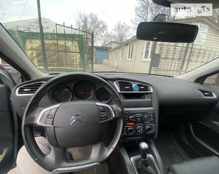 Серый Ситроен С4, объемом двигателя 1.6 л и пробегом 75 тыс. км за 8700 $, фото 9 на Automoto.ua