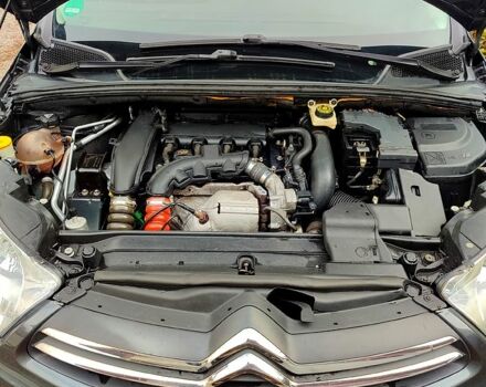 Серый Ситроен С4, объемом двигателя 1.6 л и пробегом 145 тыс. км за 6000 $, фото 6 на Automoto.ua