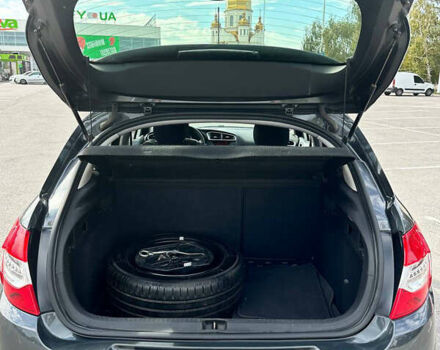 Серый Ситроен С4, объемом двигателя 1.4 л и пробегом 130 тыс. км за 7999 $, фото 6 на Automoto.ua