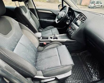 Серый Ситроен С4, объемом двигателя 1.56 л и пробегом 221 тыс. км за 8000 $, фото 9 на Automoto.ua