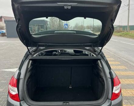 Серый Ситроен С4, объемом двигателя 1.6 л и пробегом 238 тыс. км за 8400 $, фото 8 на Automoto.ua