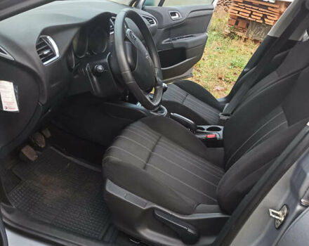 Серый Ситроен С4, объемом двигателя 1.2 л и пробегом 128 тыс. км за 8500 $, фото 6 на Automoto.ua