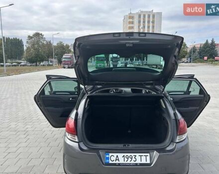 Серый Ситроен С4, объемом двигателя 1.56 л и пробегом 201 тыс. км за 11200 $, фото 3 на Automoto.ua