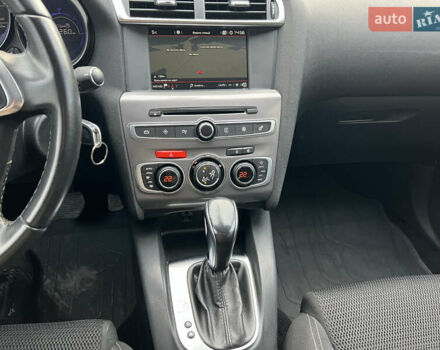 Серый Ситроен С4, объемом двигателя 1.6 л и пробегом 213 тыс. км за 11500 $, фото 19 на Automoto.ua