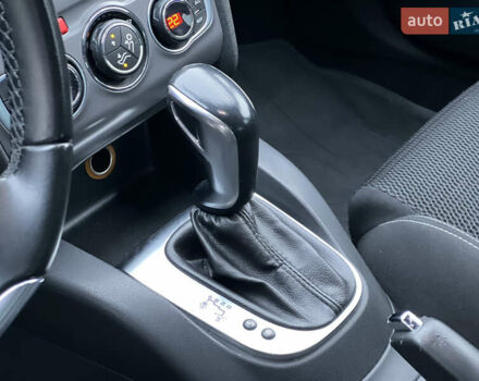 Серый Ситроен С4, объемом двигателя 1.6 л и пробегом 213 тыс. км за 11500 $, фото 21 на Automoto.ua