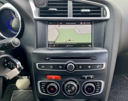 Серый Ситроен С4, объемом двигателя 1.6 л и пробегом 161 тыс. км за 12700 $, фото 10 на Automoto.ua