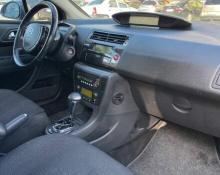 Серый Ситроен С4, объемом двигателя 1.6 л и пробегом 195 тыс. км за 4250 $, фото 10 на Automoto.ua