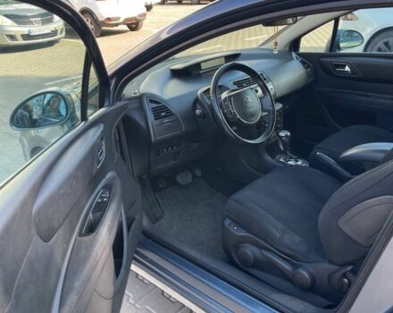 Серый Ситроен С4, объемом двигателя 1.6 л и пробегом 195 тыс. км за 4250 $, фото 7 на Automoto.ua