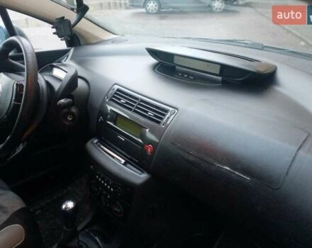 Серый Ситроен С4, объемом двигателя 1.59 л и пробегом 245 тыс. км за 2400 $, фото 5 на Automoto.ua