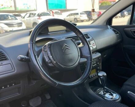 Серый Ситроен С4, объемом двигателя 1.6 л и пробегом 195 тыс. км за 4250 $, фото 8 на Automoto.ua