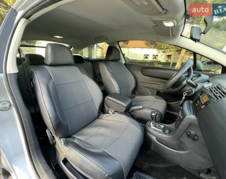 Серый Ситроен С4, объемом двигателя 1.59 л и пробегом 189 тыс. км за 4800 $, фото 18 на Automoto.ua
