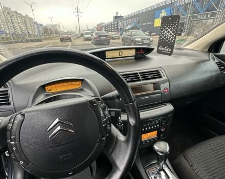 Серый Ситроен С4, объемом двигателя 1.6 л и пробегом 185 тыс. км за 3800 $, фото 7 на Automoto.ua