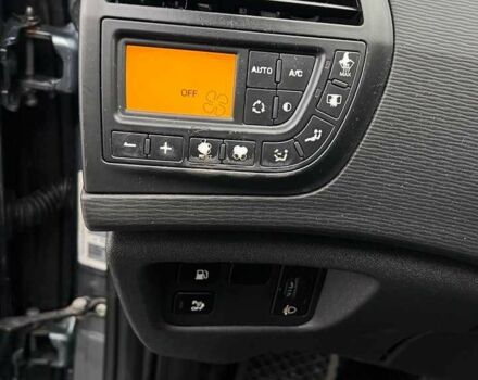 Серый Ситроен С4, объемом двигателя 2 л и пробегом 387 тыс. км за 6200 $, фото 9 на Automoto.ua