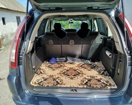 Серый Ситроен С4, объемом двигателя 2 л и пробегом 250 тыс. км за 5500 $, фото 7 на Automoto.ua