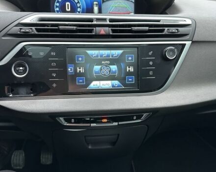 Серый Ситроен С4, объемом двигателя 2 л и пробегом 233 тыс. км за 11250 $, фото 6 на Automoto.ua