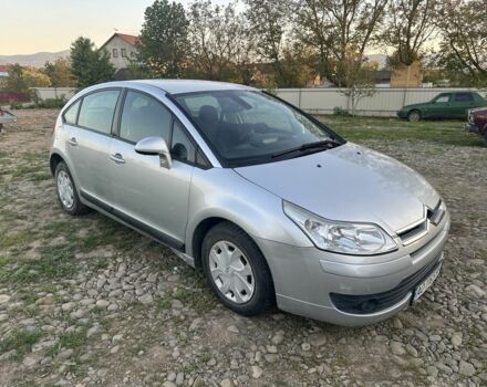 Серый Ситроен С4, объемом двигателя 1.6 л и пробегом 250 тыс. км за 3200 $, фото 1 на Automoto.ua