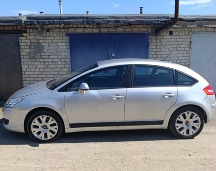 Серый Ситроен С4, объемом двигателя 1.6 л и пробегом 310 тыс. км за 5208 $, фото 1 на Automoto.ua