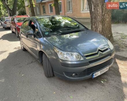 Серый Ситроен С4, объемом двигателя 1.36 л и пробегом 180 тыс. км за 3800 $, фото 1 на Automoto.ua