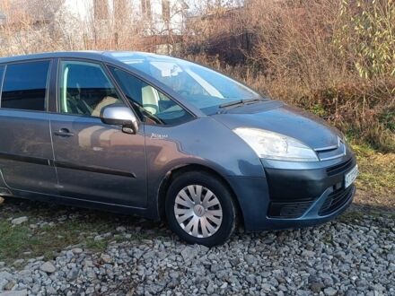 Серый Ситроен С4, объемом двигателя 1.7 л и пробегом 262 тыс. км за 3950 $, фото 1 на Automoto.ua