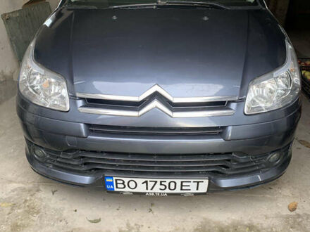 Серый Ситроен С4, объемом двигателя 1.59 л и пробегом 340 тыс. км за 3700 $, фото 1 на Automoto.ua