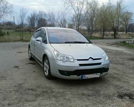 Серый Ситроен С4, объемом двигателя 1.6 л и пробегом 155 тыс. км за 5500 $, фото 1 на Automoto.ua