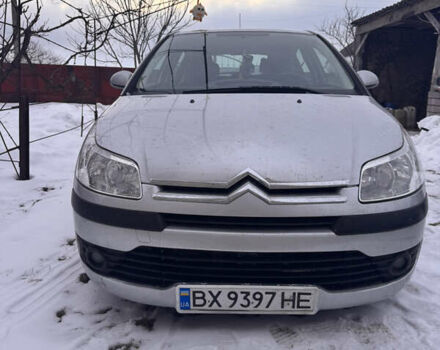 Серый Ситроен С4, объемом двигателя 1.36 л и пробегом 220 тыс. км за 3500 $, фото 1 на Automoto.ua