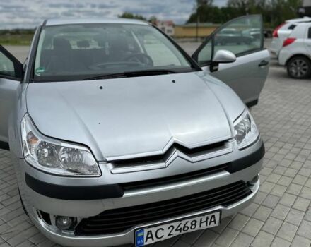 Серый Ситроен С4, объемом двигателя 1.6 л и пробегом 217 тыс. км за 3500 $, фото 1 на Automoto.ua
