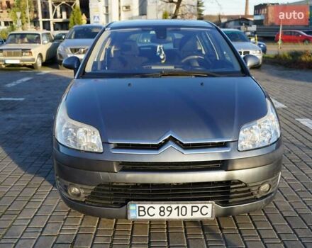 Серый Ситроен С4, объемом двигателя 1.4 л и пробегом 300 тыс. км за 4499 $, фото 1 на Automoto.ua