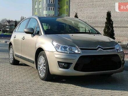 Серый Ситроен С4, объемом двигателя 1.6 л и пробегом 230 тыс. км за 5600 $, фото 1 на Automoto.ua