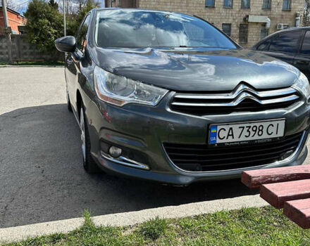 Серый Ситроен С4, объемом двигателя 1.56 л и пробегом 280 тыс. км за 6700 $, фото 1 на Automoto.ua