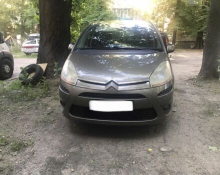Серый Ситроен С4, объемом двигателя 2 л и пробегом 350 тыс. км за 2700 $, фото 1 на Automoto.ua