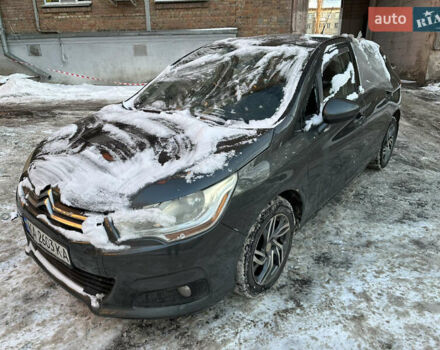 Серый Ситроен С4, объемом двигателя 1.6 л и пробегом 161 тыс. км за 3800 $, фото 1 на Automoto.ua